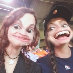 Meet your Posher, Amber